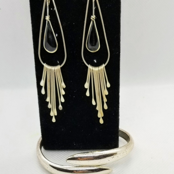 Lot of 3 Modern Pieces - Picture 5 of 8